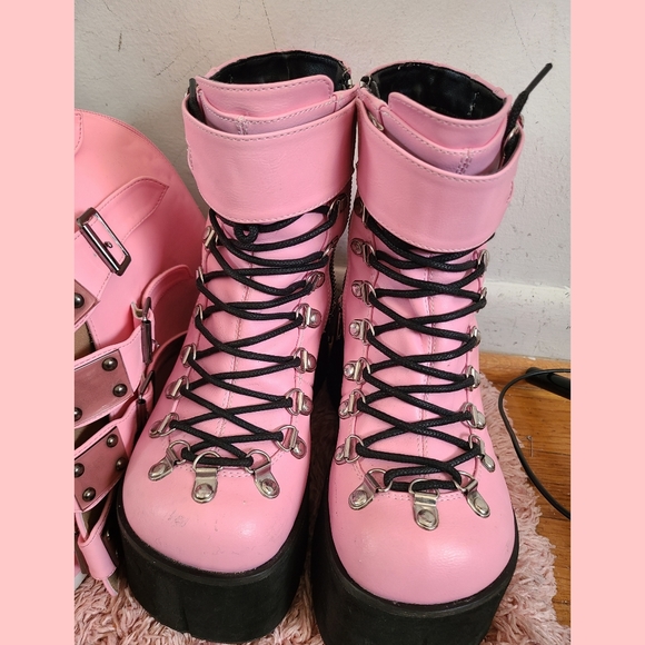 Demonia pastel pink platform boots kera 21 - Picture 1 of 3